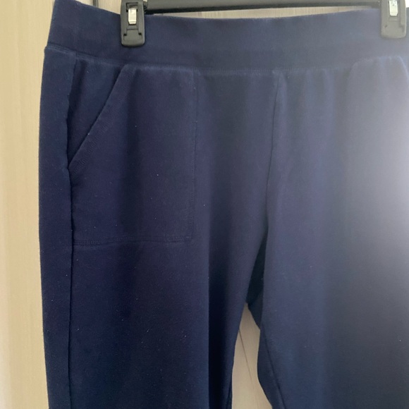 St. John’s Bay navy blue ankle pants - Picture 2 of 2